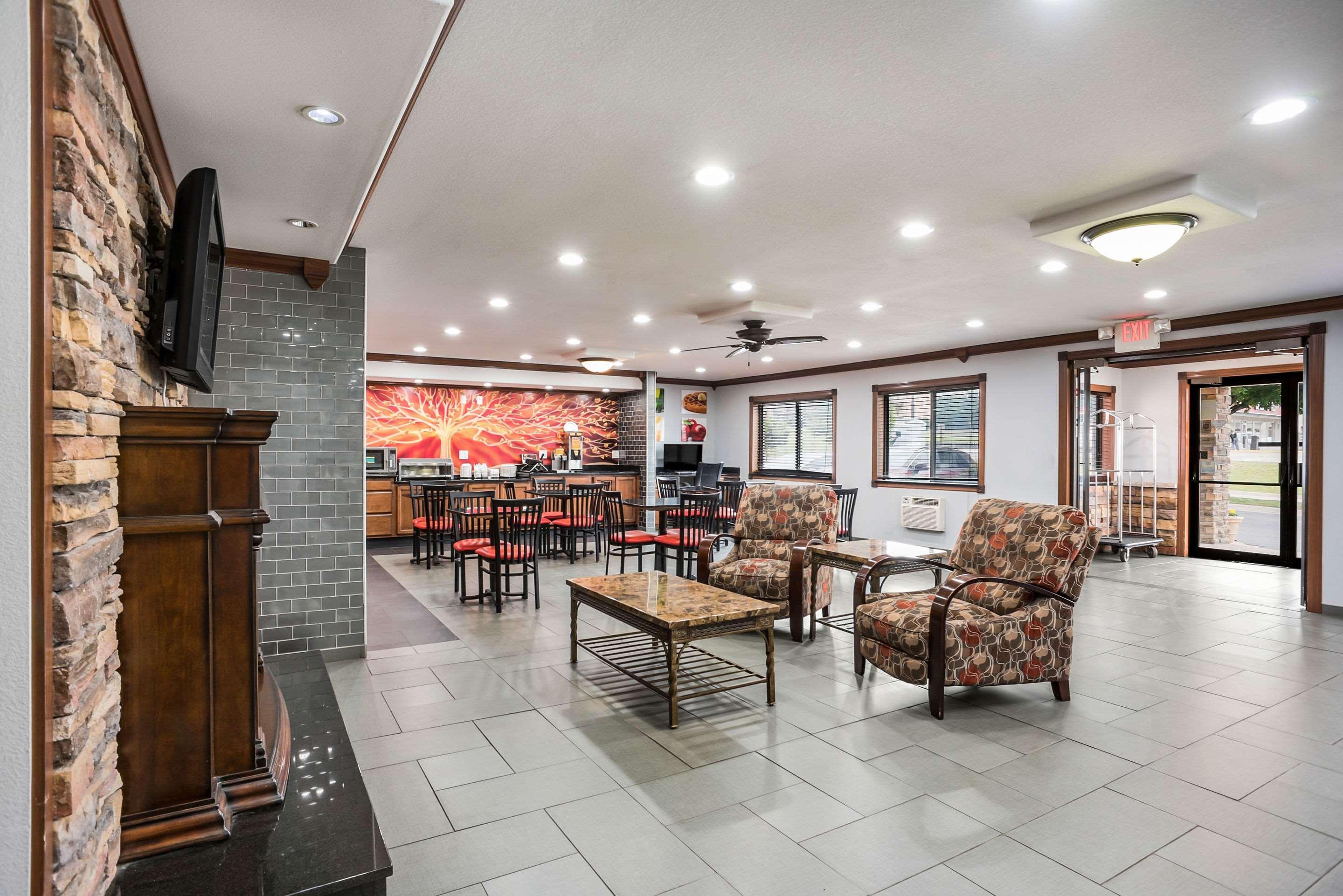 Quality Inn Cedar Rapids South Εξωτερικό φωτογραφία