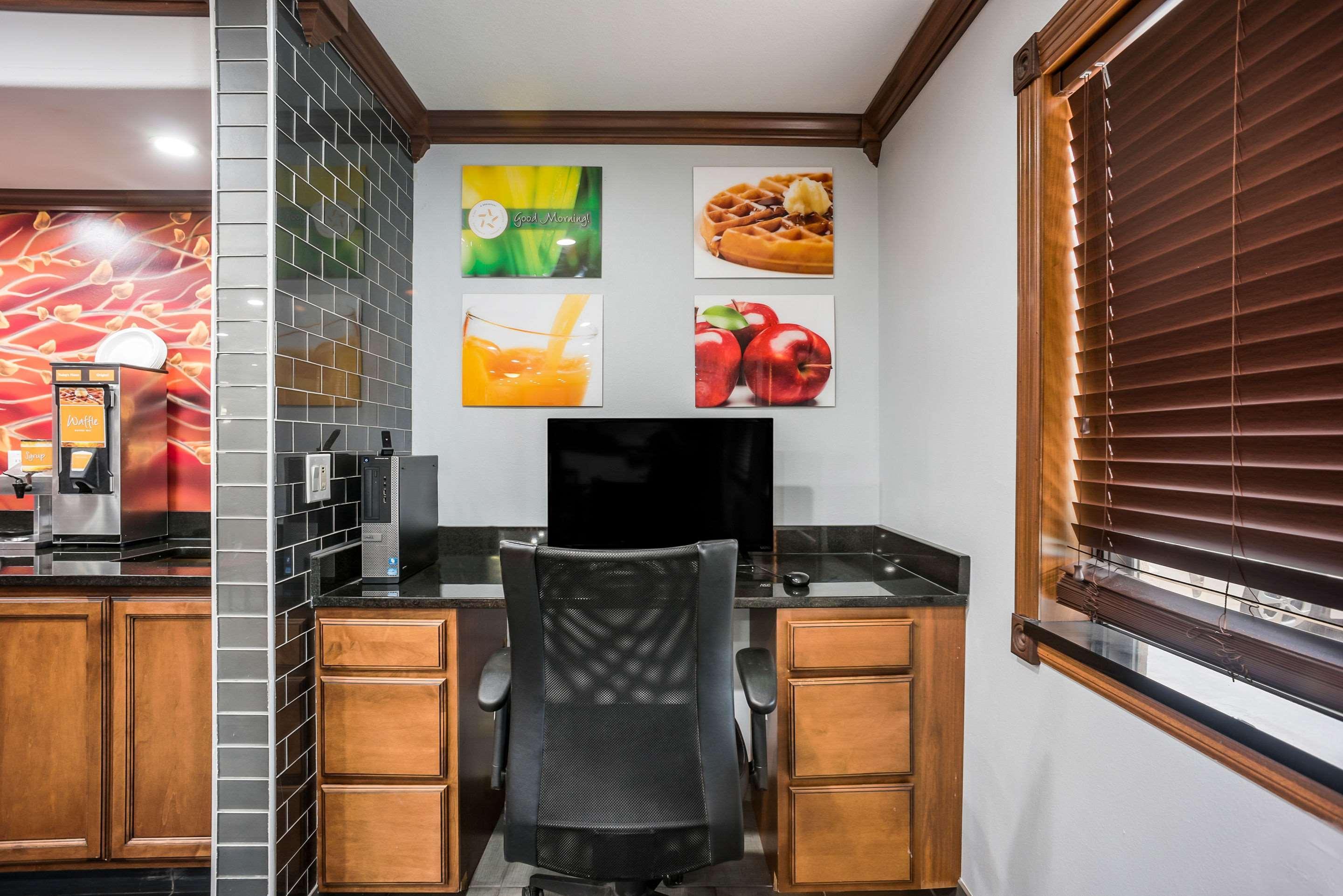 Quality Inn Cedar Rapids South Εξωτερικό φωτογραφία