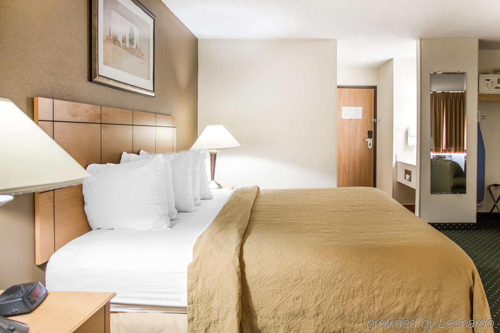 Quality Inn Cedar Rapids South Εξωτερικό φωτογραφία